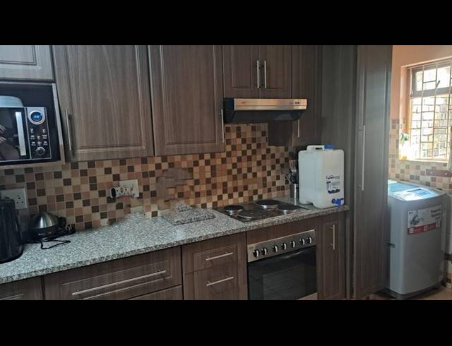 3 BEDROOM HOUSE FOR SALE IN GHOLFSIG